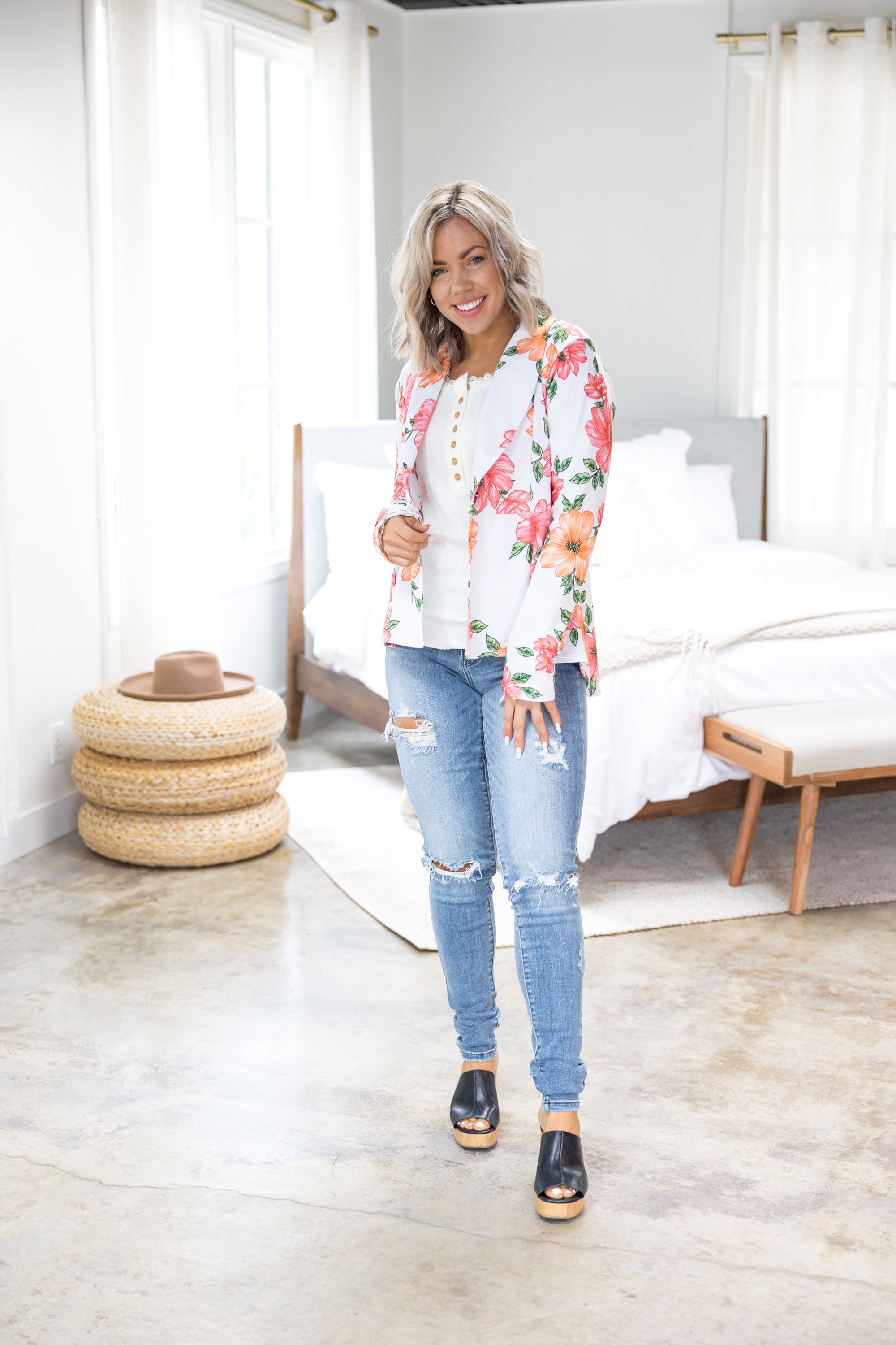 Cheerful Floral Blazer